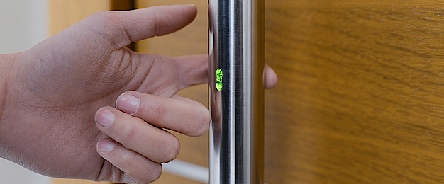 Zutritts­kontrolle bei Elektro-Anlagen Kadner in Pirna