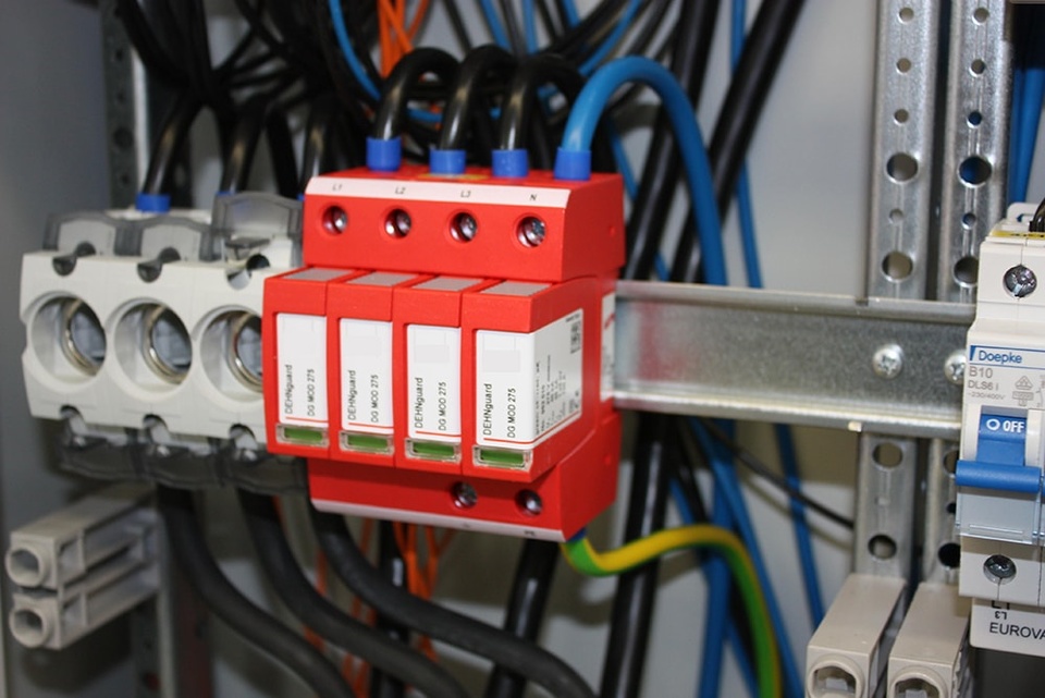U berspannungsschutz bei Elektro-Anlagen Kadner in Pirna